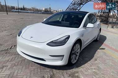 Седан Tesla Model 3 2019 в Харкові