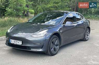 Седан Tesla Model 3 2018 в Киеве