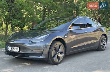 Седан Tesla Model 3 2018 в Киеве