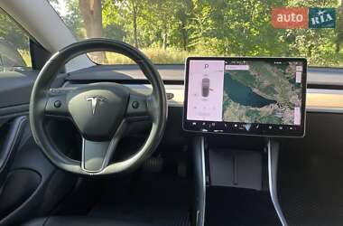 Седан Tesla Model 3 2018 в Киеве