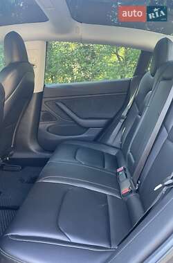 Седан Tesla Model 3 2018 в 