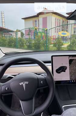 Седан Tesla Model 3 2021 в Львові