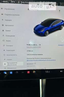 Седан Tesla Model 3 2019 в Киеве