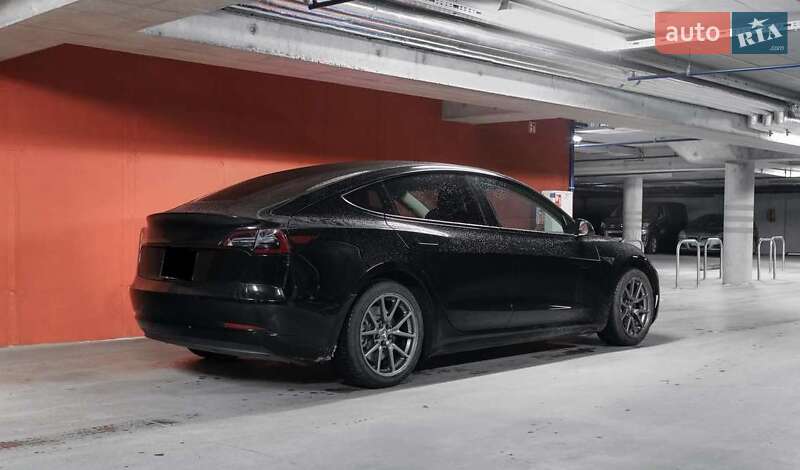 Седан Tesla Model 3 2018 в Киеве фото 5 Седан Tesla Model 3 2018 в Киеве