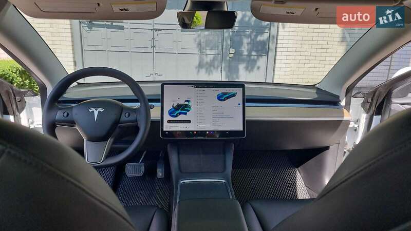 Седан Tesla Model 3 2021 в Дніпрі
