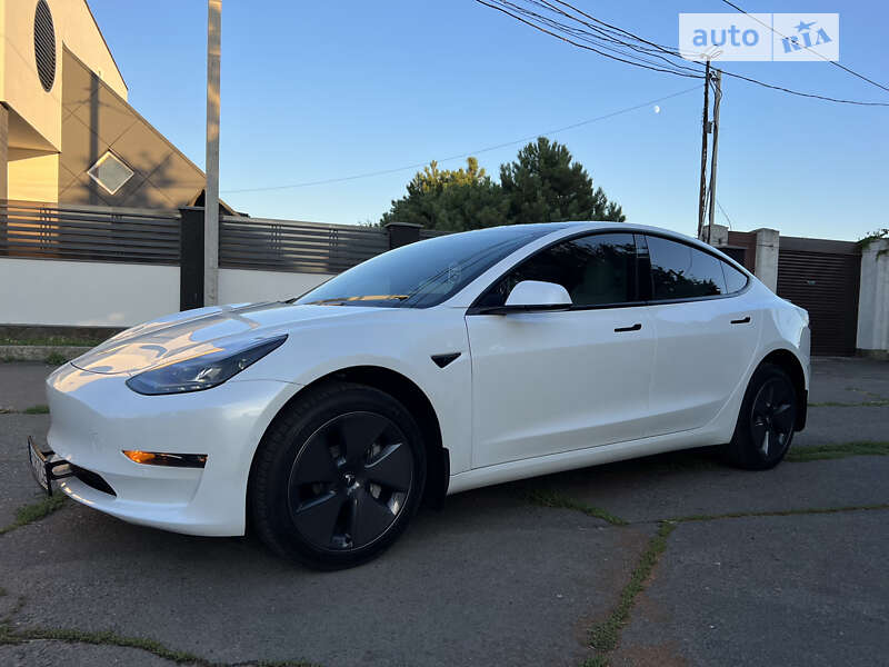 Седан Tesla Model 3 2022 в Одесі