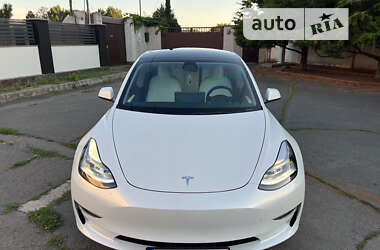 Седан Tesla Model 3 2022 в Одесі