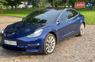 Седан Tesla Model 3 2018 в 