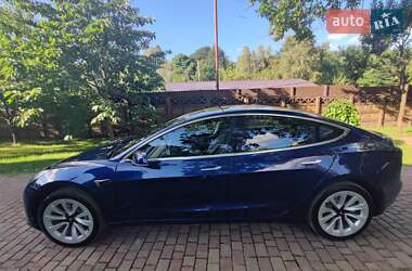 Седан Tesla Model 3 2018 в Киеве
