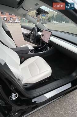 Седан Tesla Model 3 2018 в Харькове