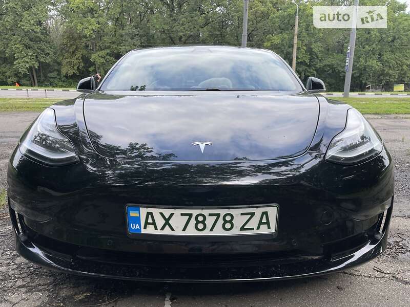 Седан Tesla Model 3 2018 в Харкові