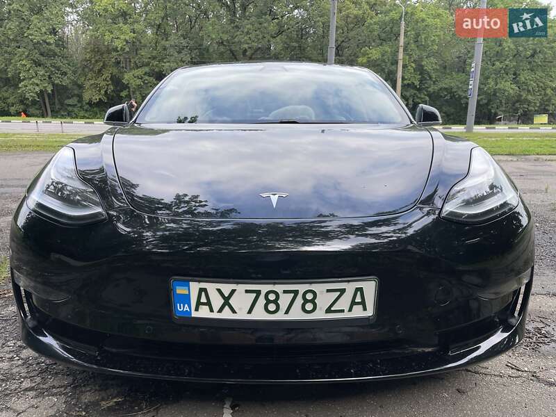 Tesla Model 3 2018