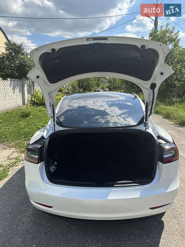 Седан Tesla Model 3 2020 в Харькове