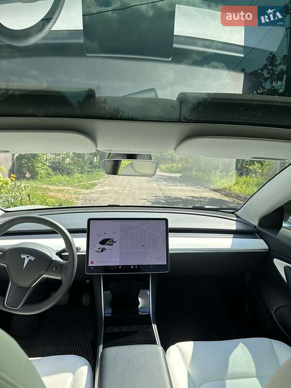 Седан Tesla Model 3 2020 в Харькове