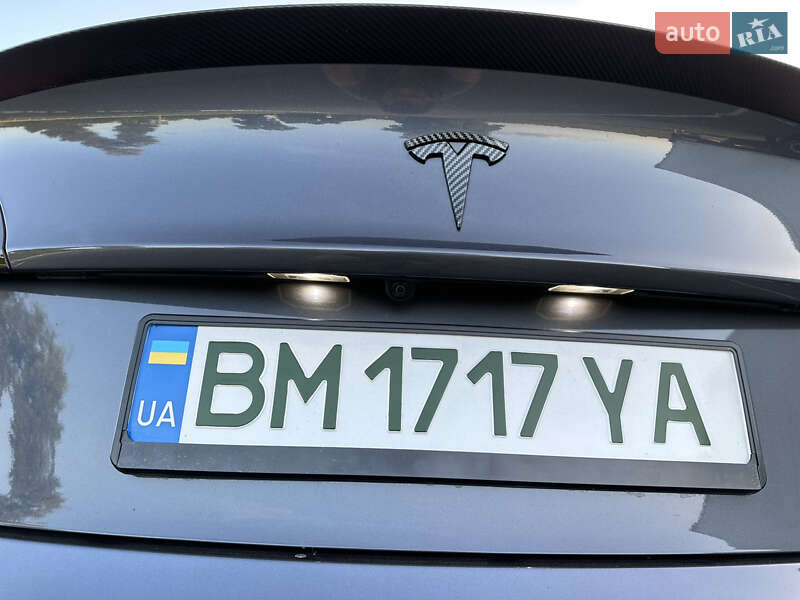 Седан Tesla Model 3 2021 в Киеве