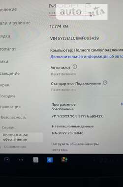 Седан Tesla Model 3 2021 в 