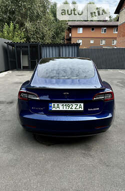 Седан Tesla Model 3 2020 в Киеве