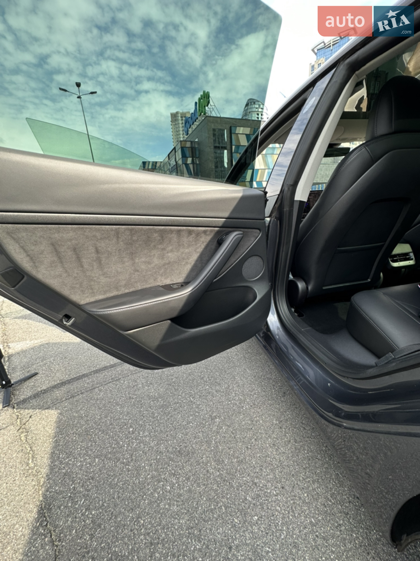 2022 Tesla Model 3 - мініатюра 10