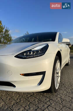 Tesla Model 3 2018 Tesla Model 3 2018