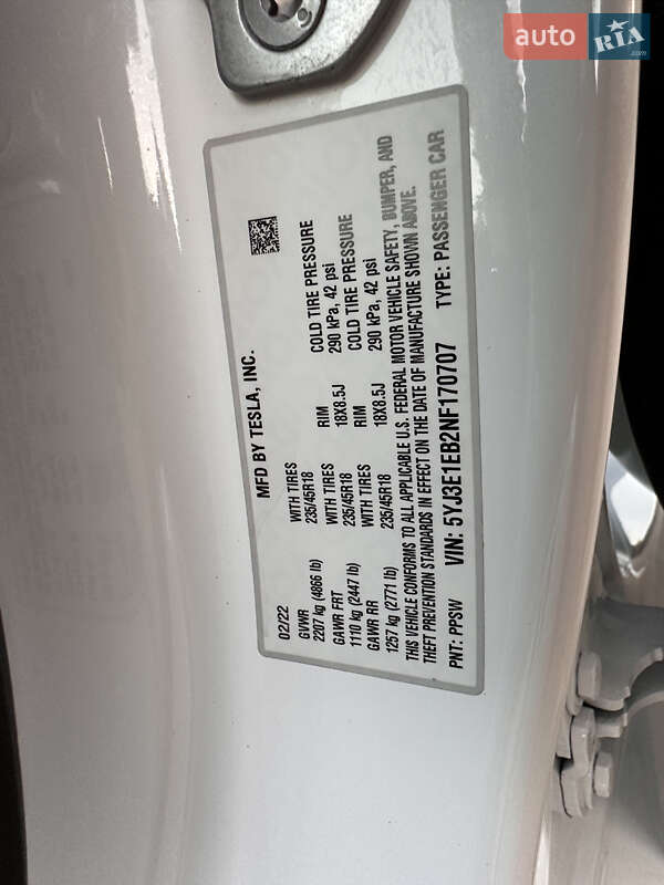 Седан Tesla Model 3 2022 в Рівному
