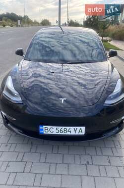 Седан Tesla Model 3 2022 в Хмельницком