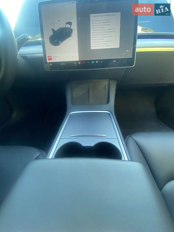 Седан Tesla Model 3 2022 в Хмельницком