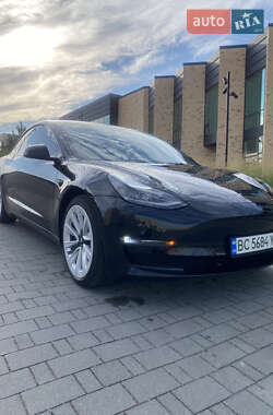 Седан Tesla Model 3 2022 в Хмельницком