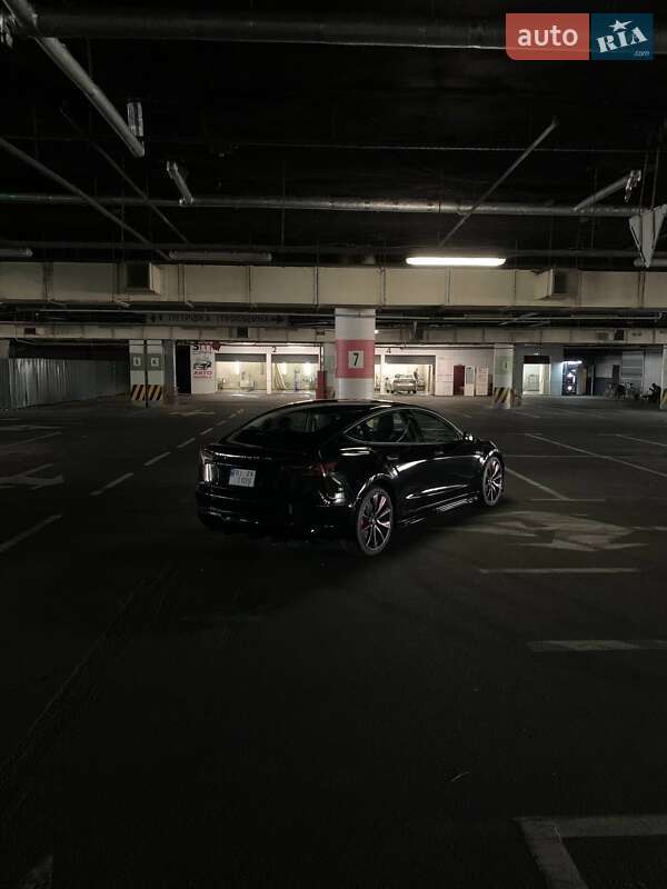 Седан Tesla Model 3 2018 в Кременчуге