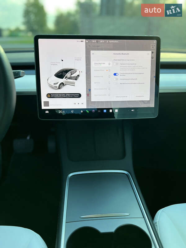 Седан Tesla Model 3 2021 в Самборі