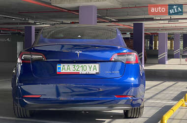Седан Tesla Model 3 2018 в Києві фото 12 Седан Tesla Model 3 2018 в Києві