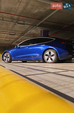 Седан Tesla Model 3 2018 в Києві фото 16 Седан Tesla Model 3 2018 в Києві
