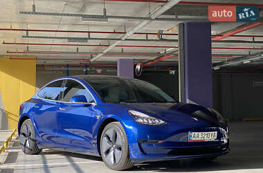 Седан Tesla Model 3 2018 в 