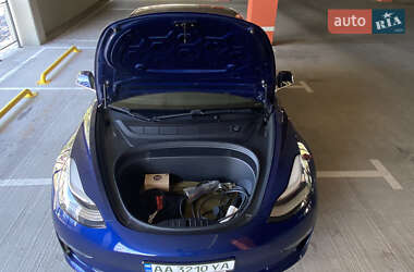 Седан Tesla Model 3 2018 в Києві фото 44 Седан Tesla Model 3 2018 в Києві