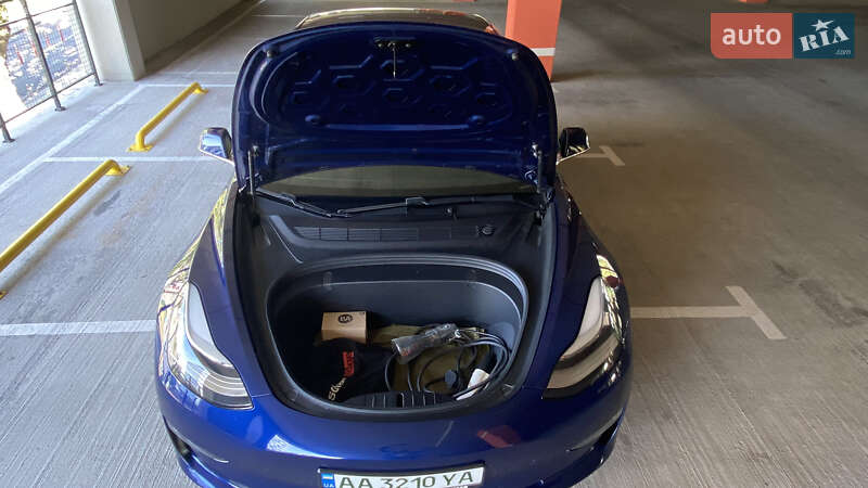 Седан Tesla Model 3 2018 в Києві фото 44 Седан Tesla Model 3 2018 в Києві