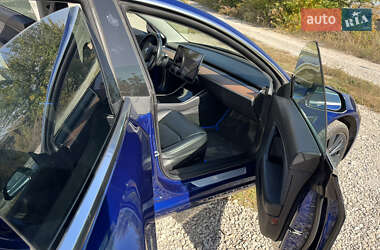 Седан Tesla Model 3 2018 в Днепре