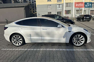 Седан Tesla Model 3 2019 в 