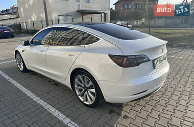 Седан Tesla Model 3 2019 в 