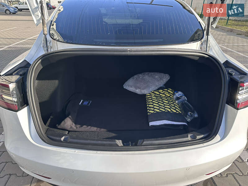 Седан Tesla Model 3 2019 в Ивано-Франковске фото 11 Седан Tesla Model 3 2019 в Ивано-Франковске