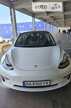 Tesla Model 3 2019