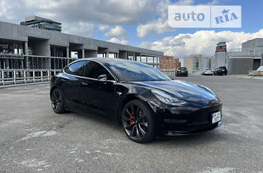 Tesla Model 3 2020