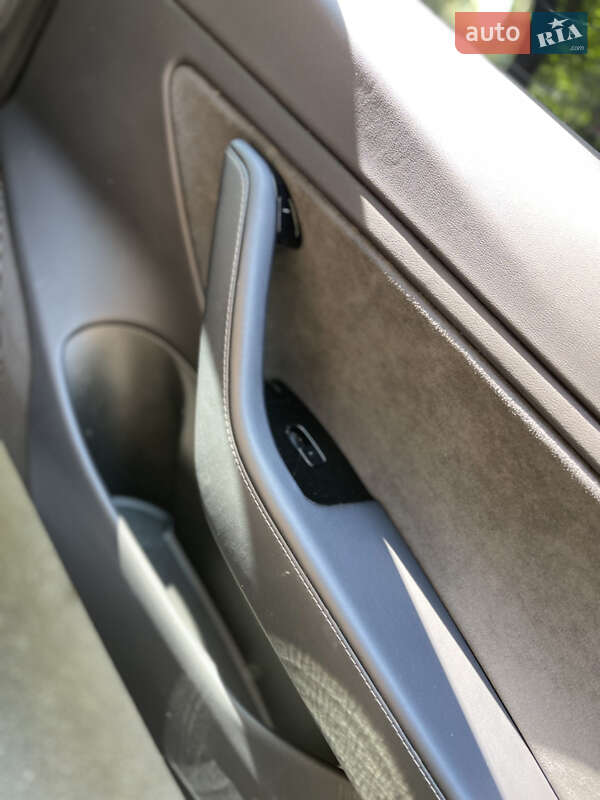 Седан Tesla Model 3 2018 в Харкові