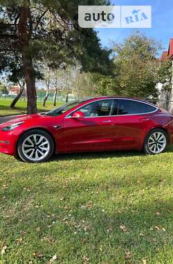 Седан Tesla Model 3 2018 в Трускавце