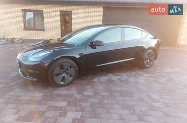 Седан Tesla Model 3 2021 в 