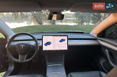 Седан Tesla Model 3 2023 в Сумах