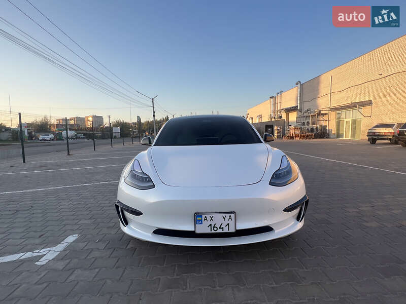 Седан Tesla Model 3 2022 в Харкові фото 3 Седан Tesla Model 3 2022 в Харкові