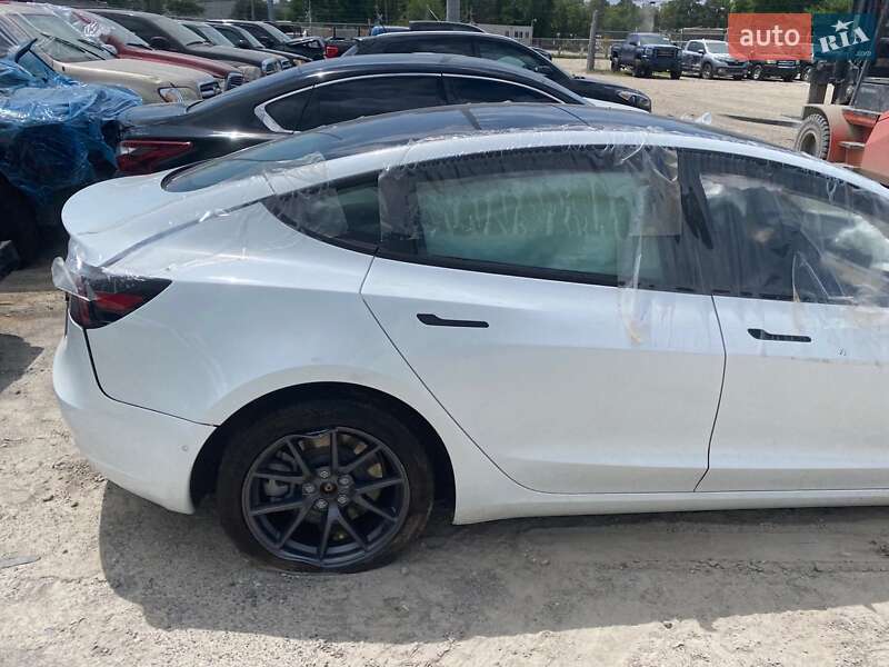 Седан Tesla Model 3 2021 в Харькове