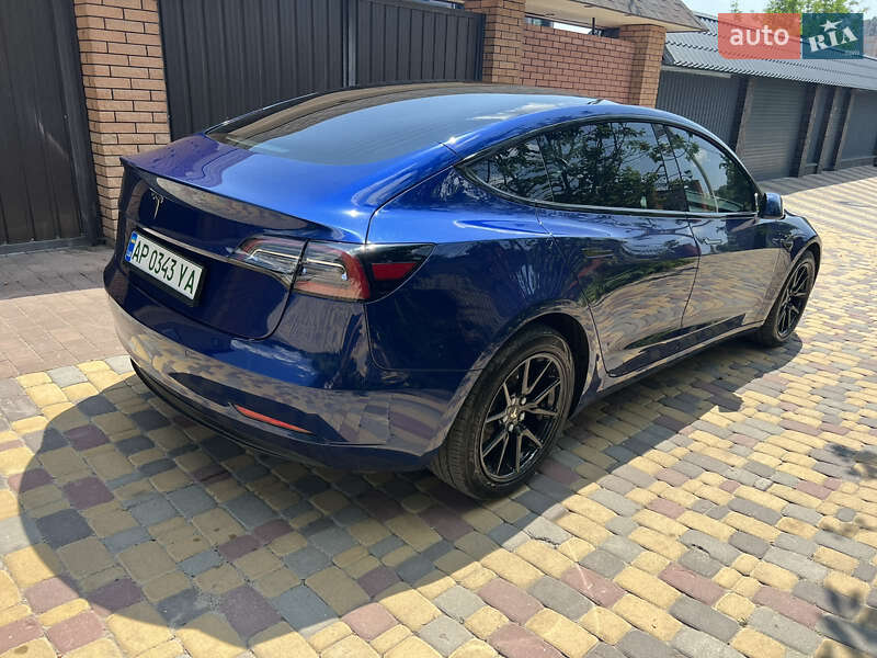 Седан Tesla Model 3 2018 в Запоріжжі