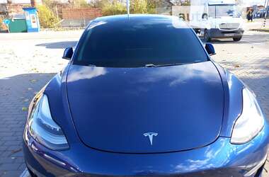 Седан Tesla Model 3 2020 в Коломые