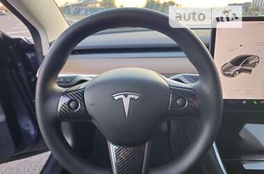 Седан Tesla Model 3 2020 в Киеве