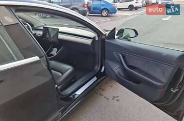 Седан Tesla Model 3 2018 в Киеве